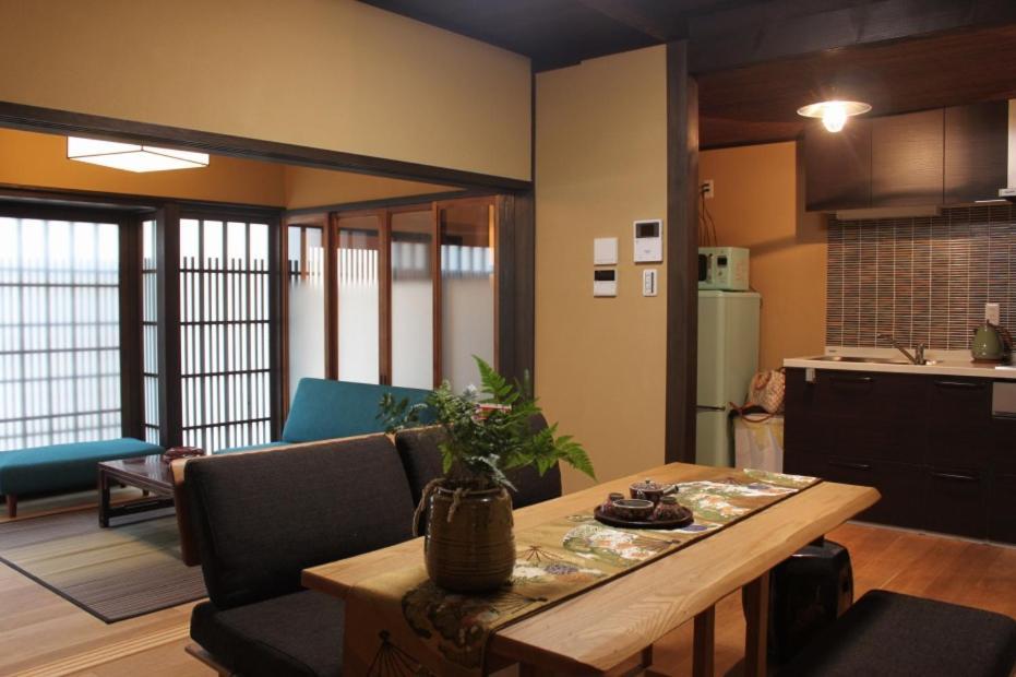 柏町屋加賀屋haku Machiya Kagayacho智恵光院 Quioto Exterior foto